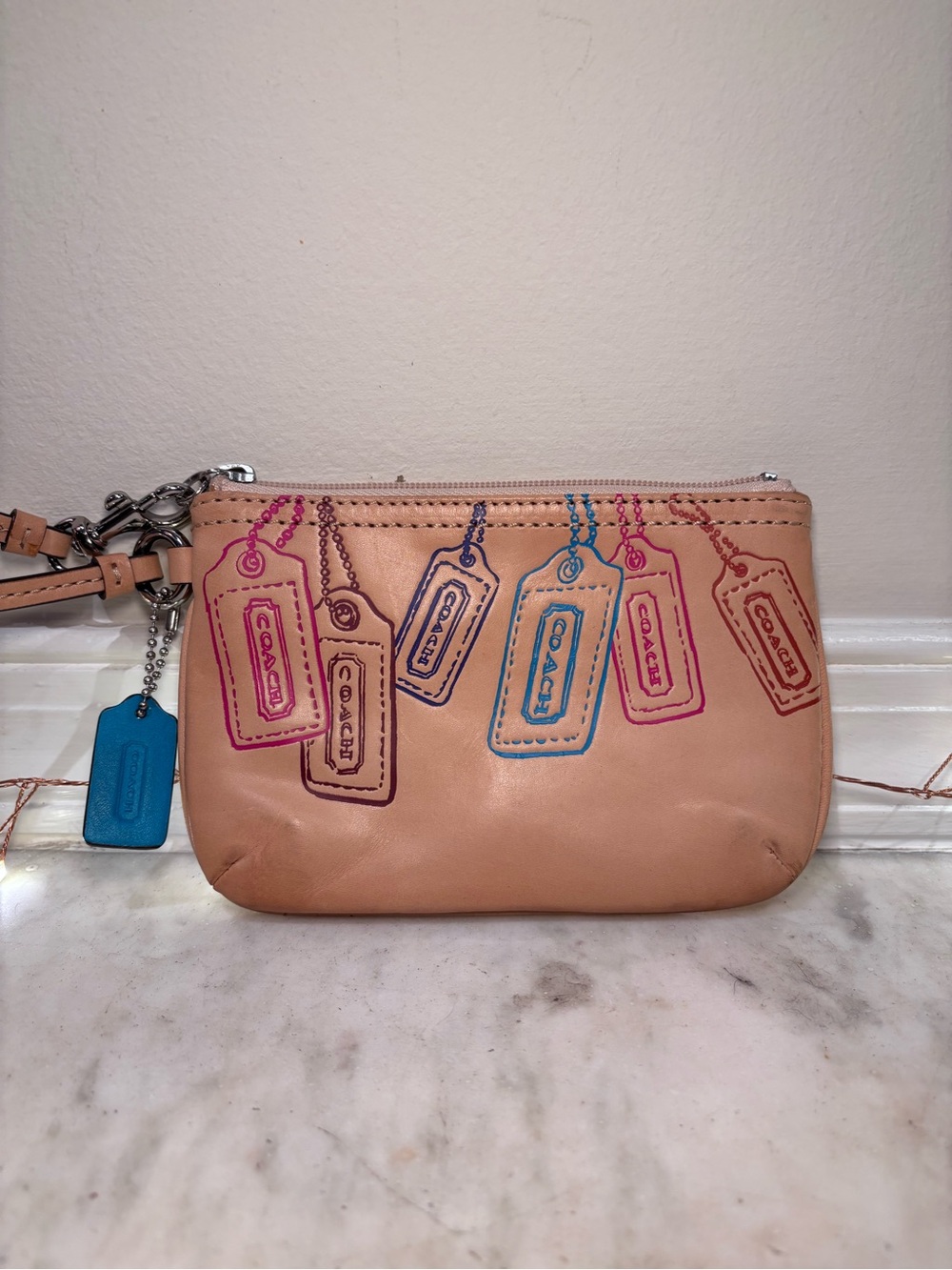 Coach RARE Natural Leather Wristlet with Hangtag Motif Design
